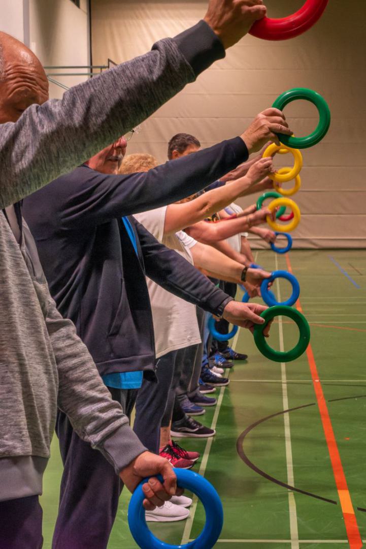 Herzsport Bewegungsühbungen mit Ringen